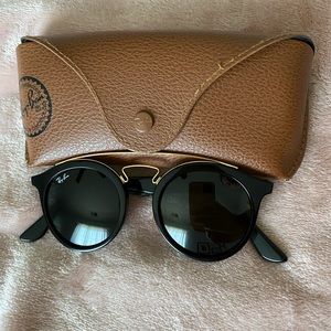 Ray Ban Gatsby black frame sunglasses